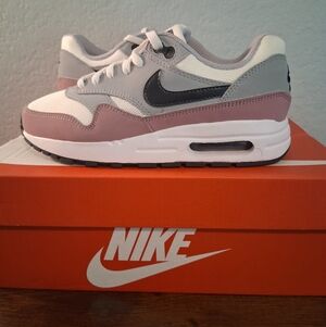 Nike Women's Low Top Sneakers in White, Gray & Mauve